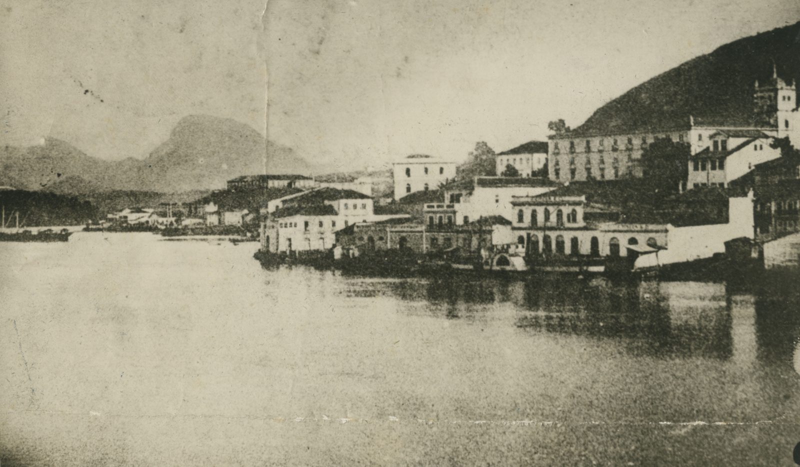 Vitória à beira da baía — Espírito Santo, 1933 (fotografia histórica)