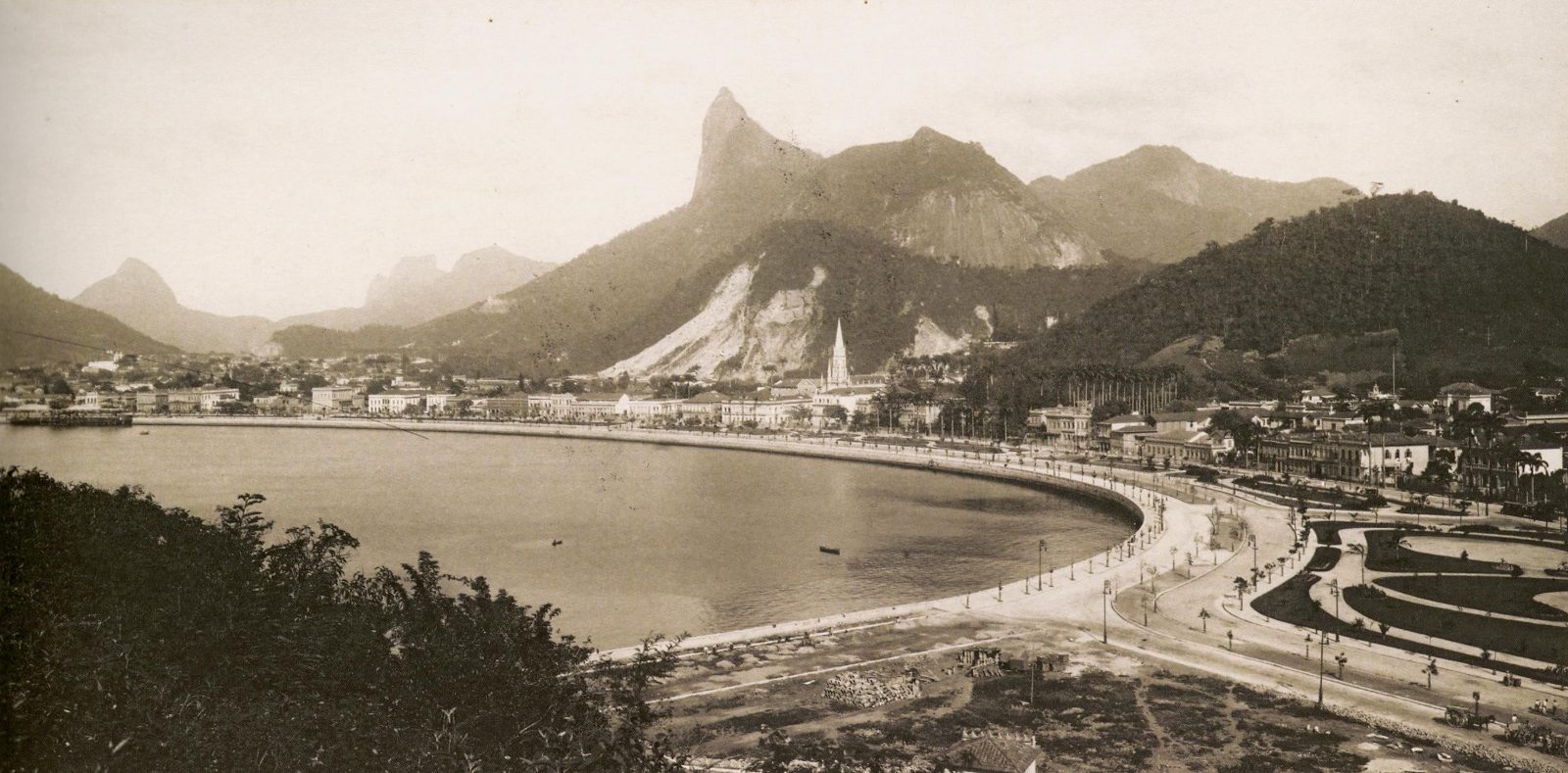 O Rio de Janeiro visto do alto, 1889 (fotografia histórica)